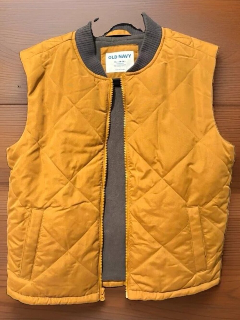 Old Navy Boy's Brown Quilted Zip Vest Stand-Up Collar Pockets Size L